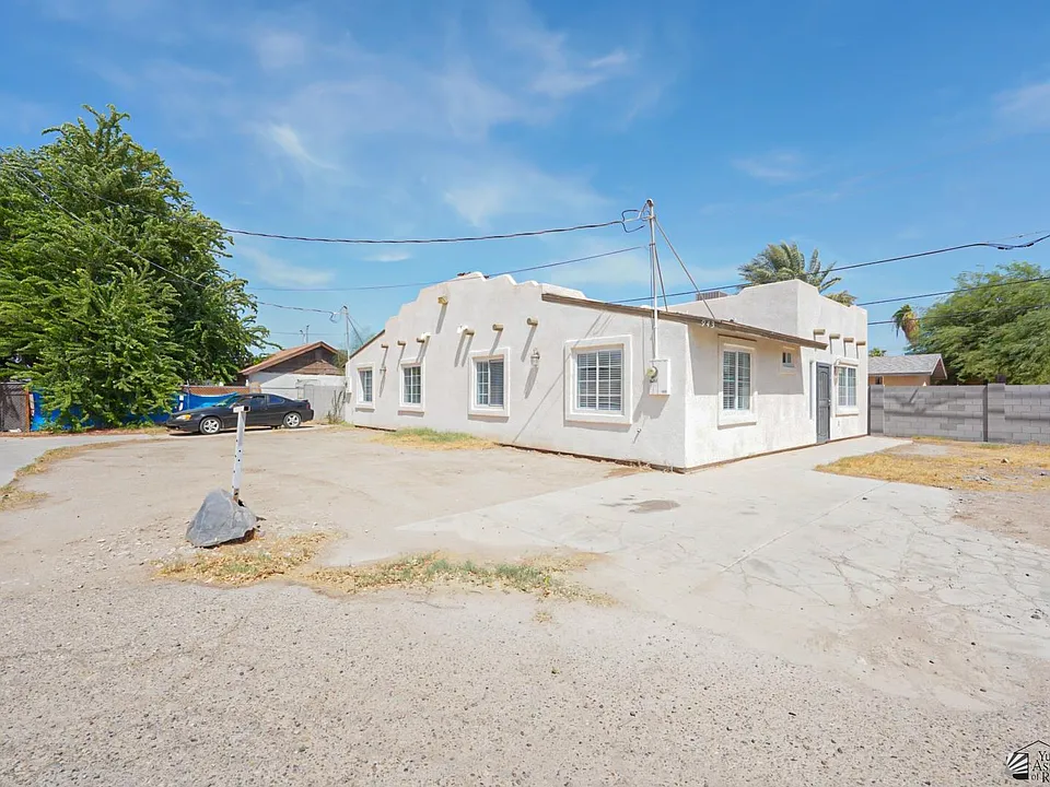 943 S 37th Ave #A-B