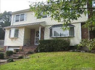 115 Cornell Dr, Commack, NY 11725