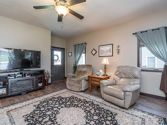4th image of 745 E El Dorado Dr