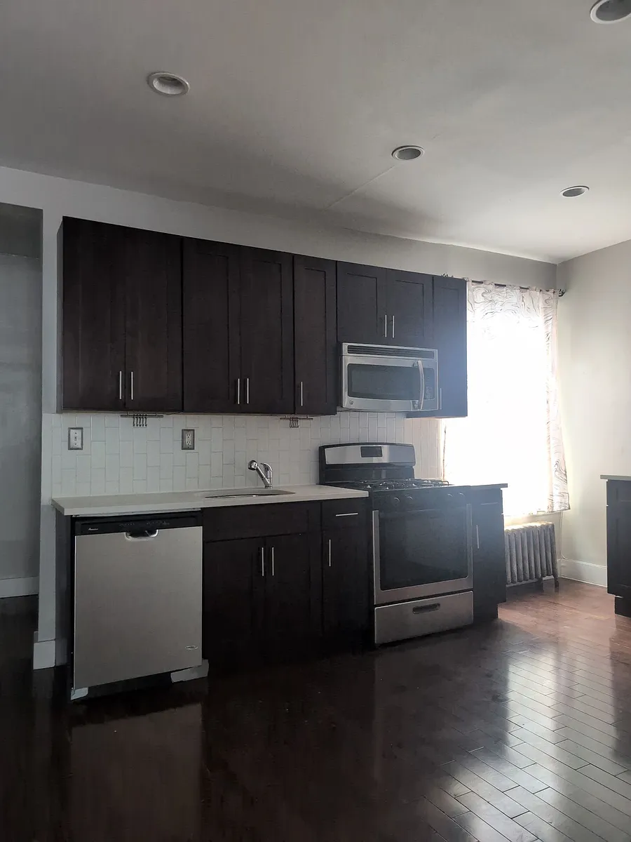Building Photo - 2405 Nostrand Ave #6
