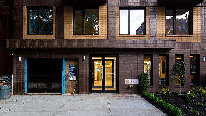 Rented by Nooklyn NYC LLC | media 8