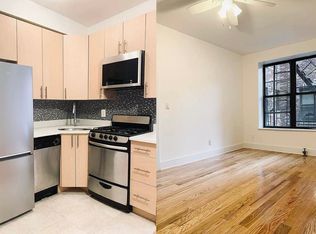 30-60 29th St #F10, Astoria, NY 11102