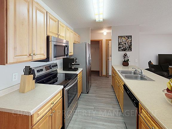 3rd image of 7021 W 56th St #7013-1