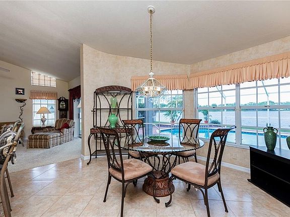 5th image of 15458 Briarcrest Cir