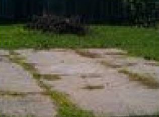 9640 S Chappel Ave, Chicago, IL 60617