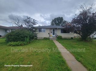 7823 132a Ave NW #BASEMENT, Edmonton, AB T5C2C4