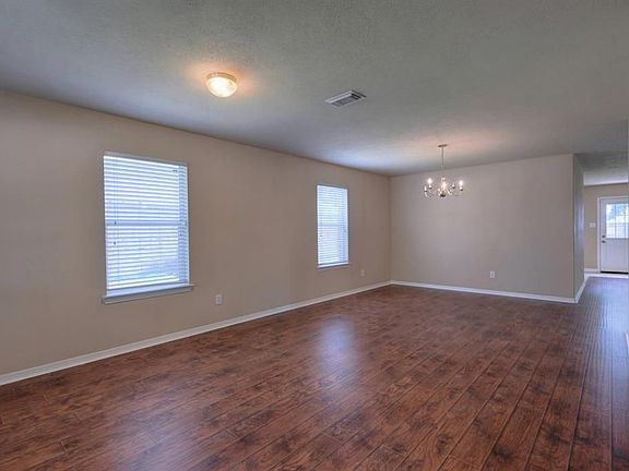 3rd image of 21803 Manor Court Dr