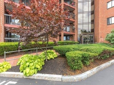 60 Rantoul St APT 410N, Beverly, MA, 01915