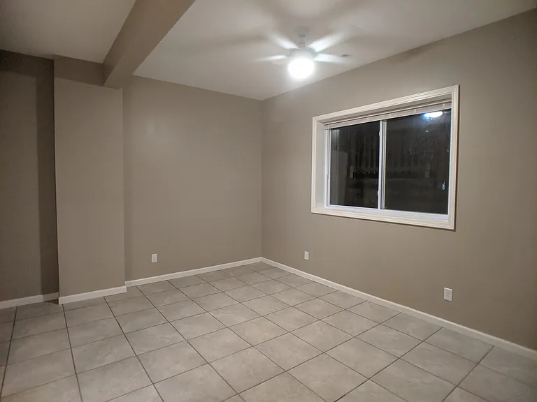 2435 S Dixie Dr — Photo 16