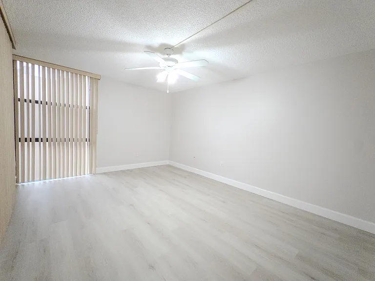 2800 N 46th Ave #A502 — Photo 17