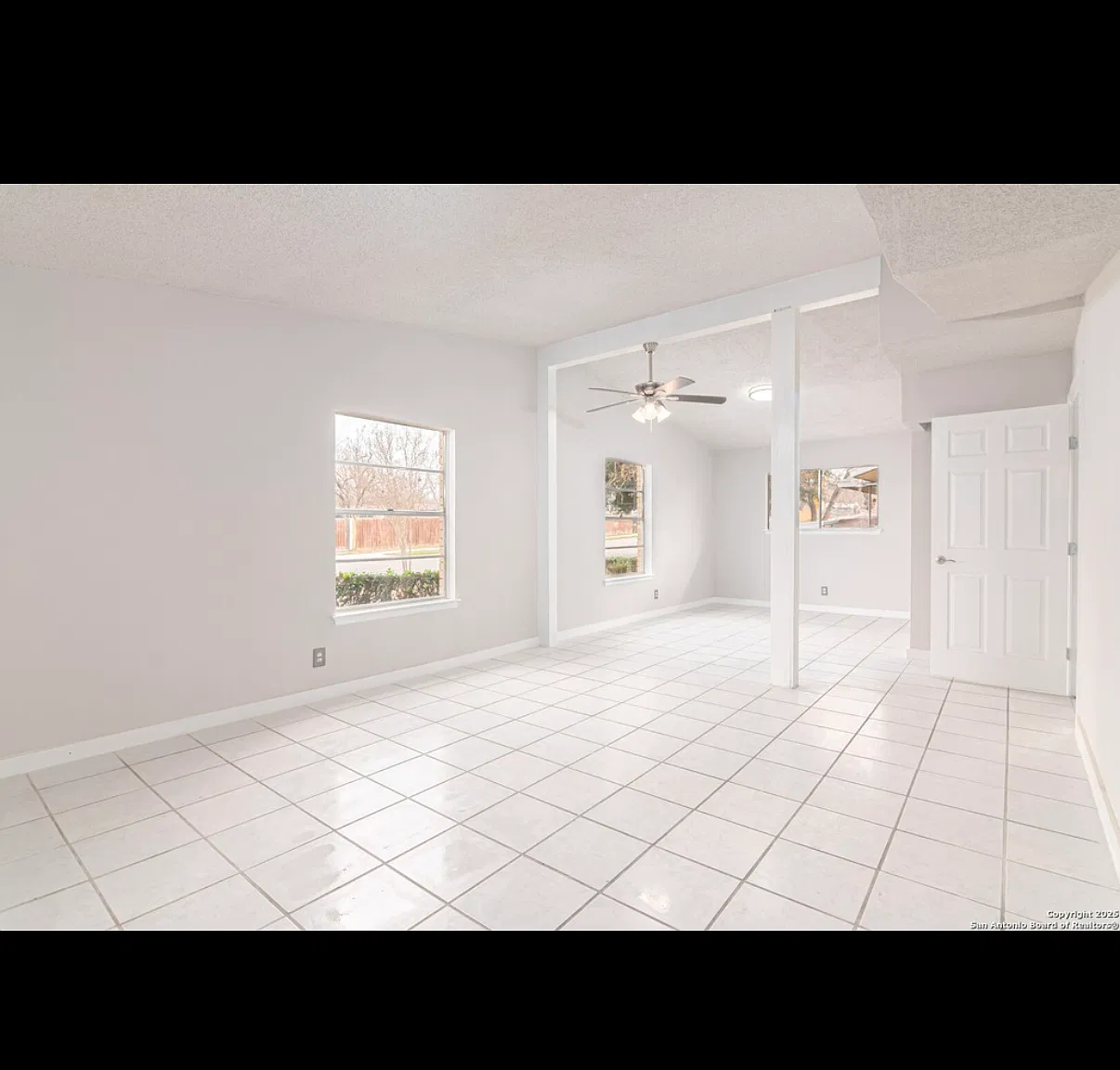 3 bed, $2,500 — Photo 2