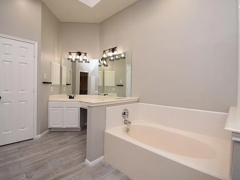23122 Beech Canyon Dr — Photo 36