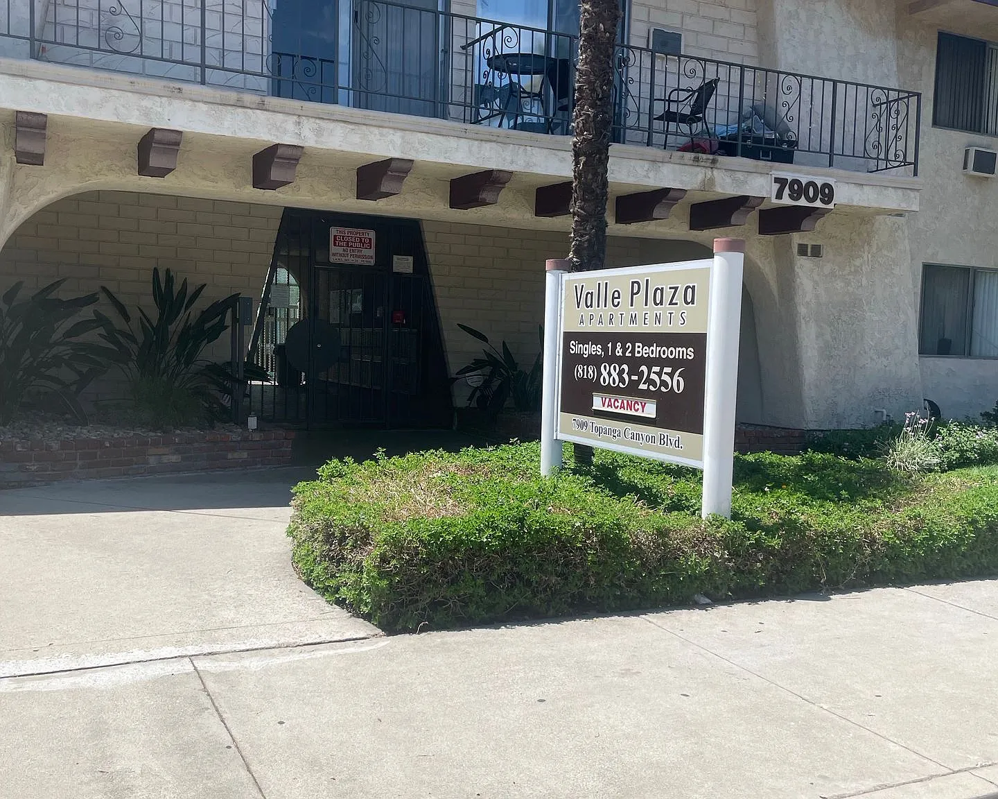 Valley Plaza — Photo 2