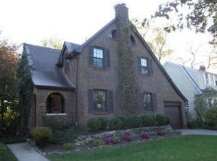 2227 Ewing Ave, Evanston, IL 60201