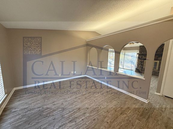 2nd image of 5712 Woodridge Ln