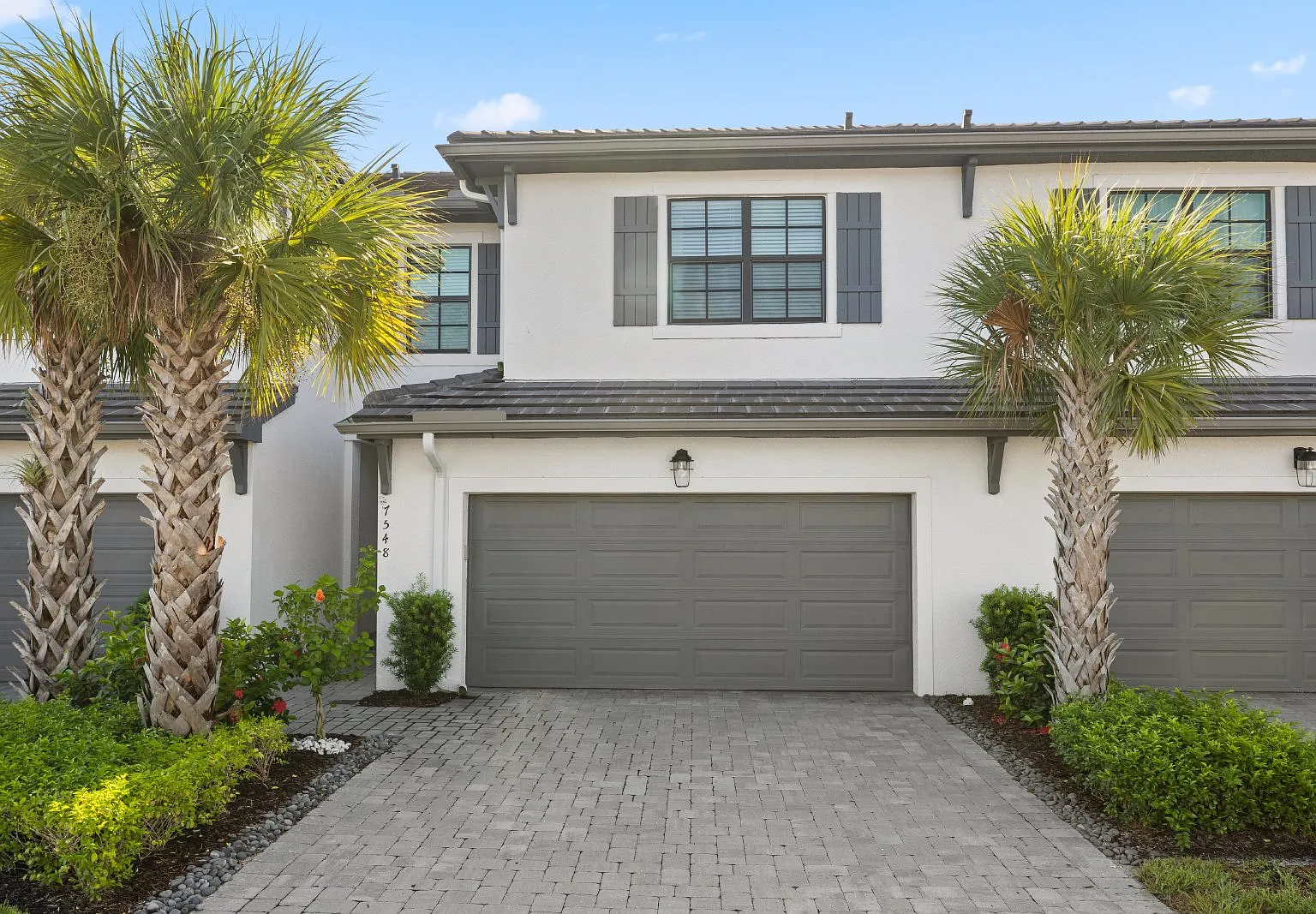 3 bed, 2.5 bath, 1804 sqft, $2,995 — Photo 3