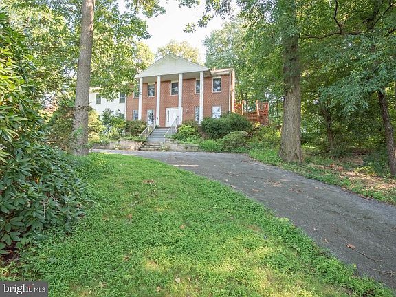 2nd image of 10 Fairmount Rd