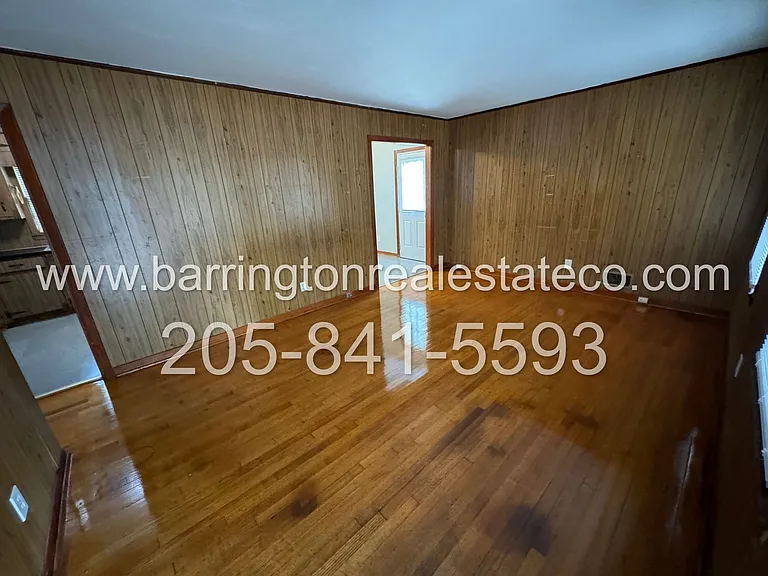 1237 Linwood St — Photo 2