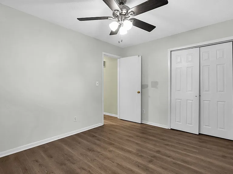 272 Collingwood Ave — Photo 33