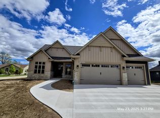 W208N16281 Renee Way, Jackson, WI 53037