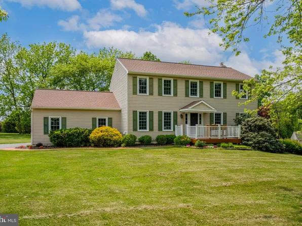 16 Seabury Ln, Downingtown, PA 19335