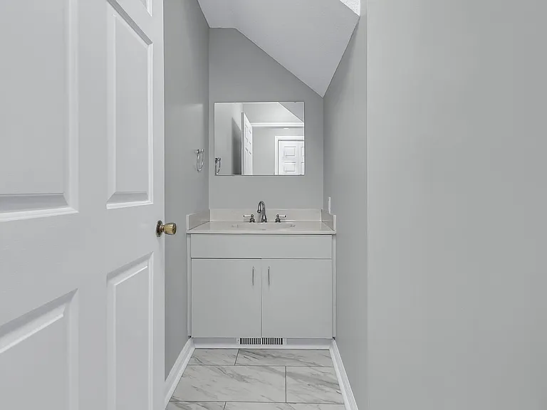 5844 Oak Hart Rd — Photo 32