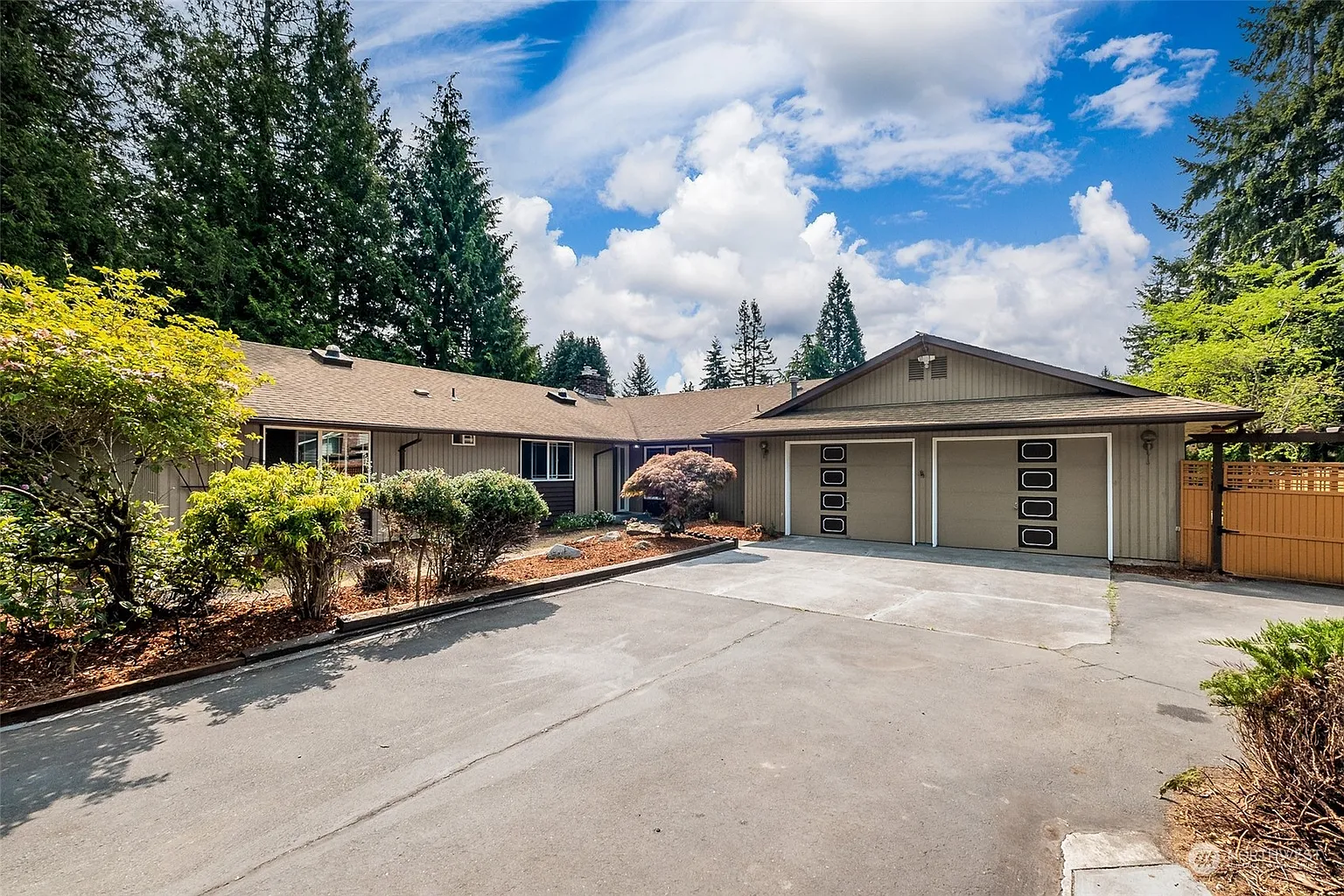 12255 SE 233rd Street photo 1