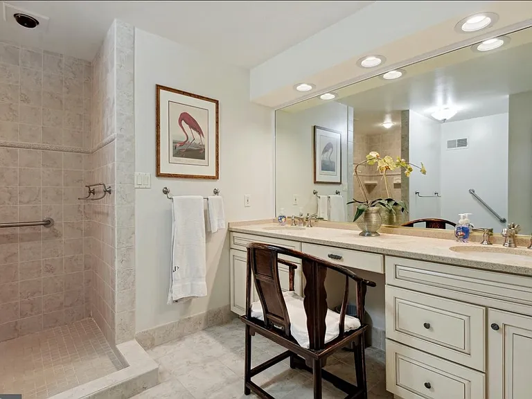 10942 Wickshire Way — Photo 7