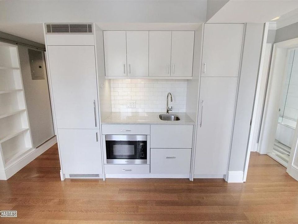 1st image of 240 W 73rd St APT 815