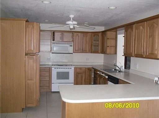 3rd image of 3303 NW 69th Ct