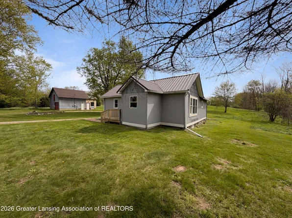 23950-15 Mile Rd, Bellevue, MI 49021