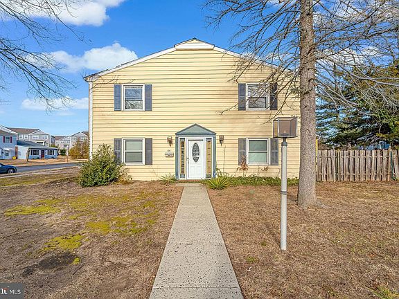 2nd image of 44 Rockland Dr