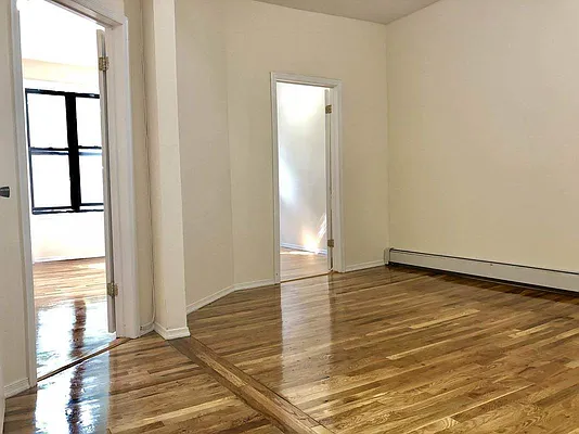 Rented by Premier Metro Realty Corp | media 10