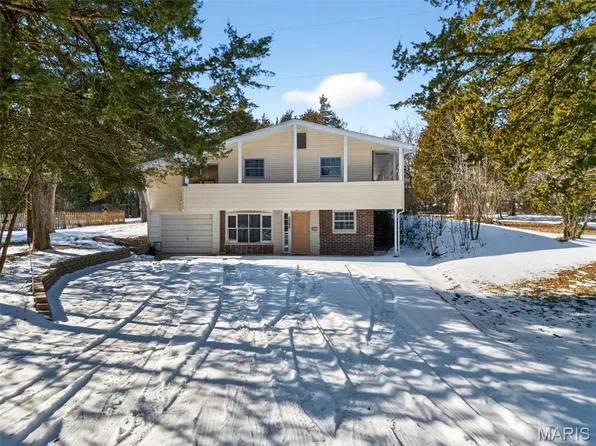 28991 Riley Grove Ln, Wright City, MO 63390