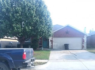 4932 Spur Ridge Ct, Fort Worth, TX 76244