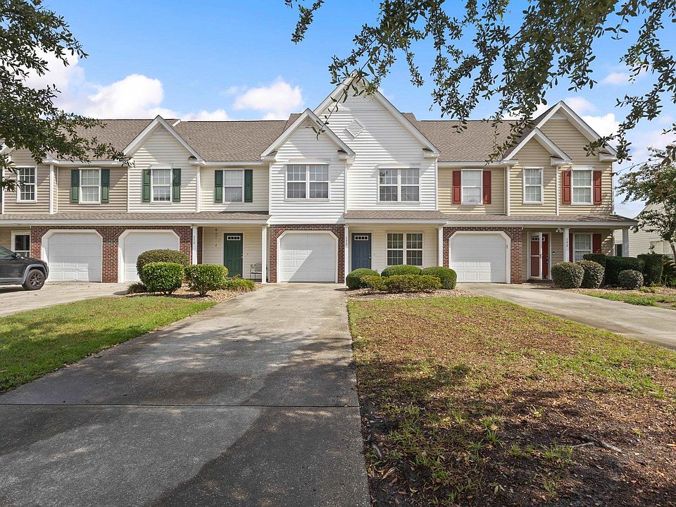 1st image of 552 Uniola Dr. #552