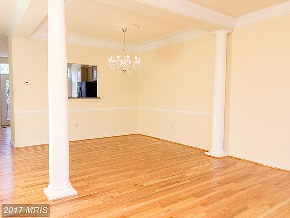 4th image of 2221 Journet Dr