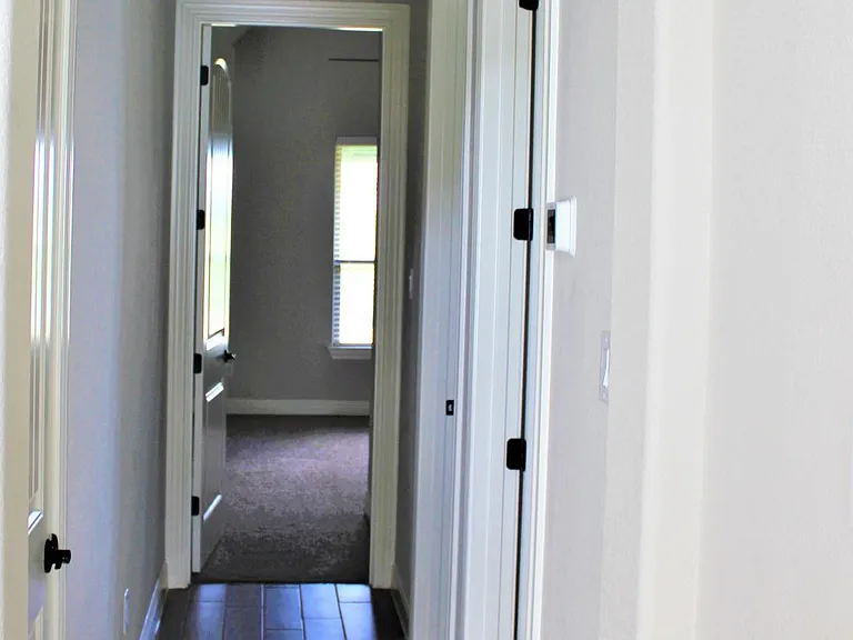 2404 Wills Way Dr — Photo 33