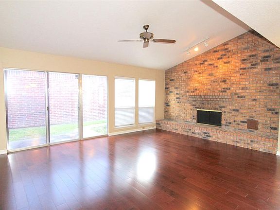 2nd image of 3646 Palm Grove Dr