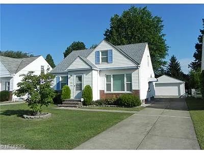 26491 Elinore Ave photo 1