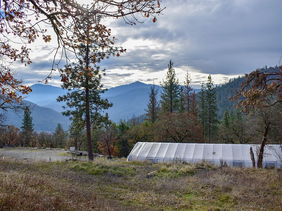 1st image of 1379 Humbug Creek Rd