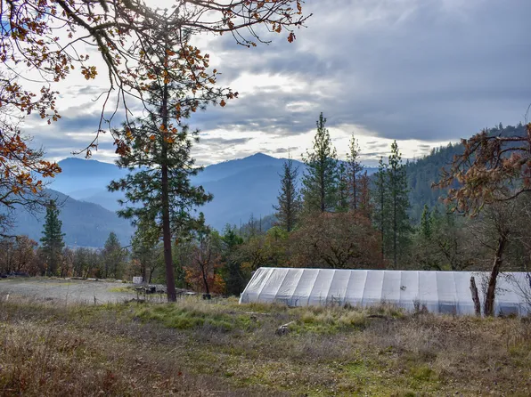 1379 Humbug Creek Rd, Jacksonville, OR 97530