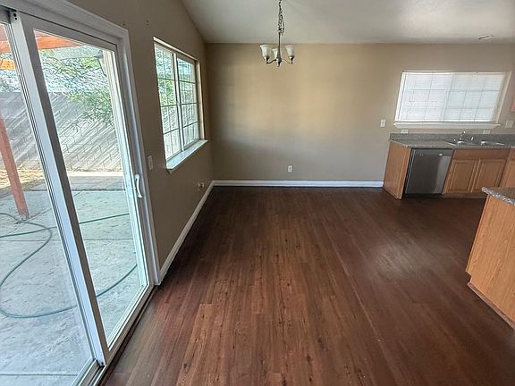 4th image of 3890 Tatiana St