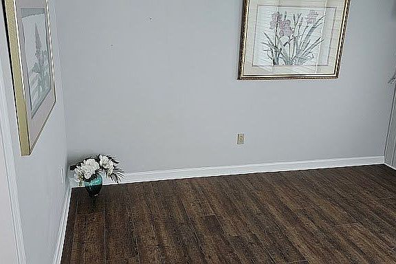 4th image of 326 Belle Tower Ave