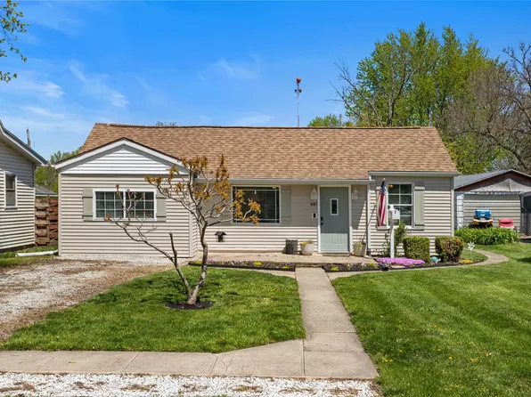 447 E Pine St, Paxton, IL 60957