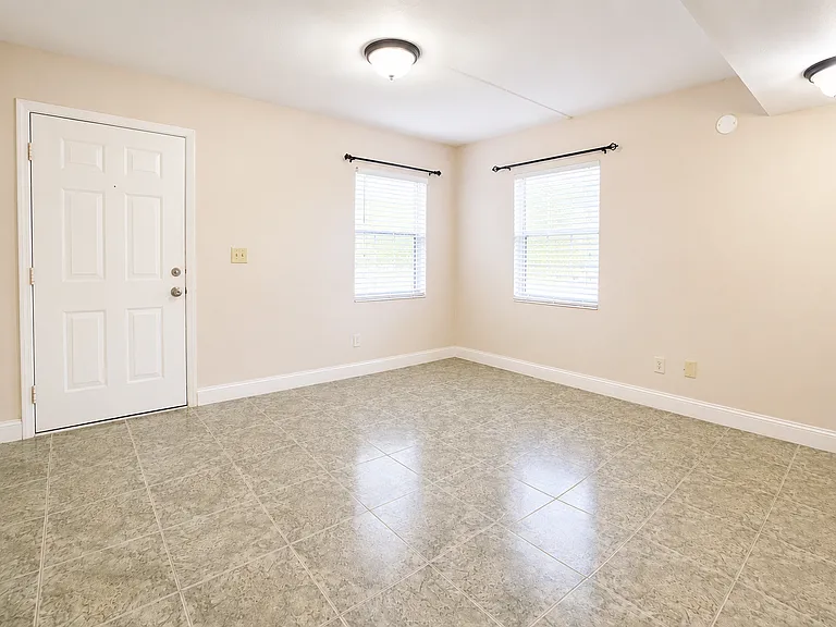 7126 Waterside Dr — Photo 7
