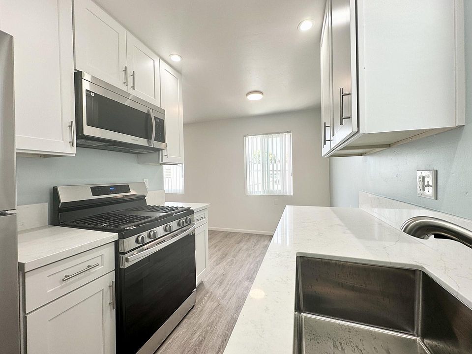 1st image of 4842 Santa Cruz Ave #4842
