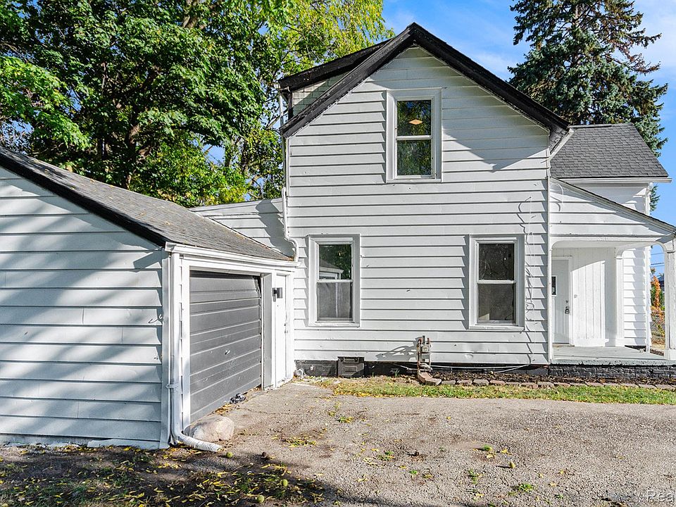 11 S Gratiot Ave, photo 17