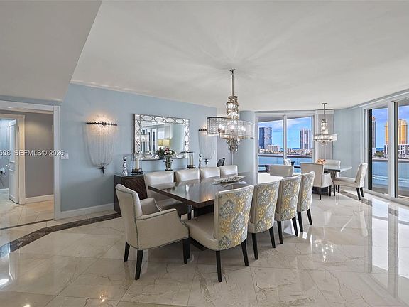 3rd image of 2600 Island Blvd APT 1006
