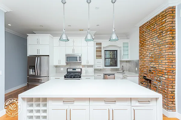 Rented by MySpaceNYC | media 5